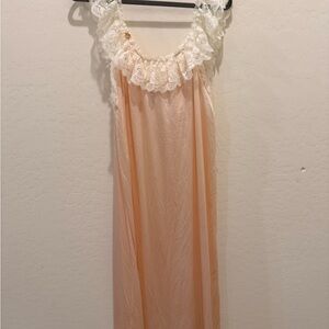 Vintage 80’s Sabrina by Mervyns Nightgown